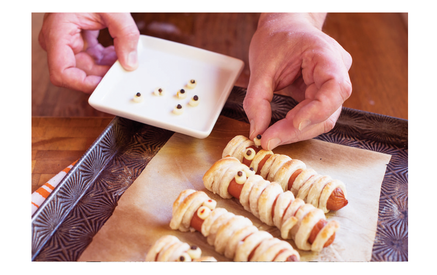  Make Eyes By Cutting Thin Slices Of Mozzarella