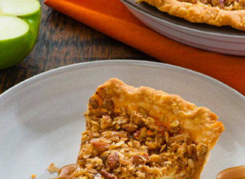 Caramel Apple Crumble Pie