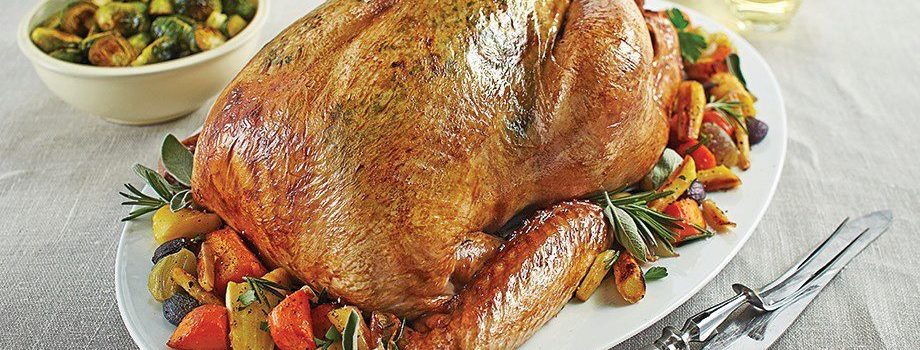 Dry-Brined Herb & Garlic Turkey with Pan Gravy